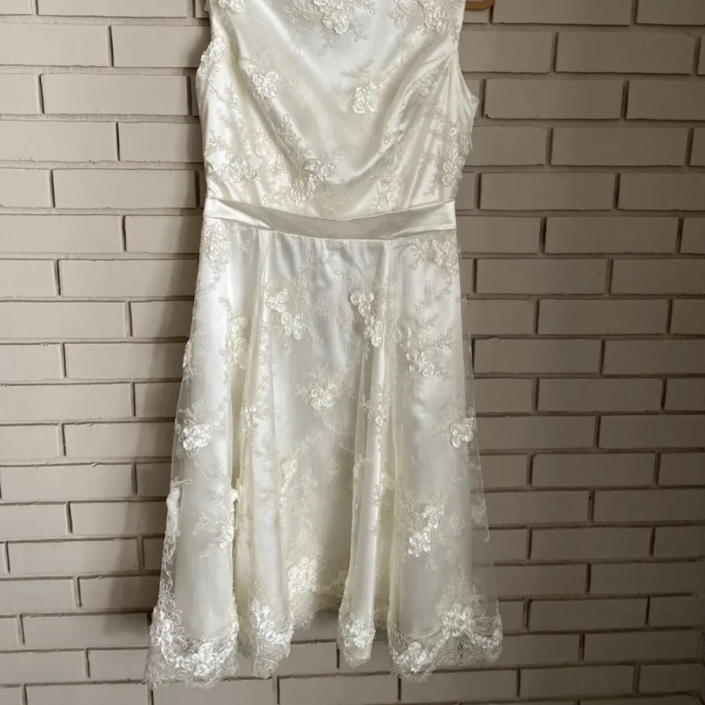 Mod Cloth Valentine Lace Scalloped Red Heart Bridal Dress Size L
